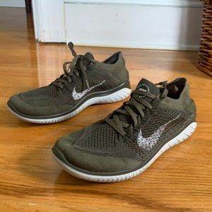 NIKE MENS FREE RN FLYKNIT RUNNING SHOES